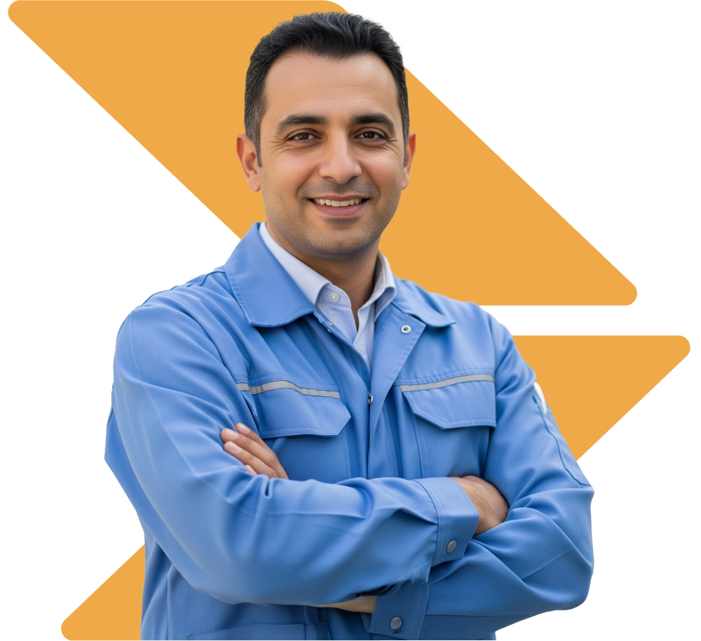 perito industriale indossa una giacca da lavoro e sorrride